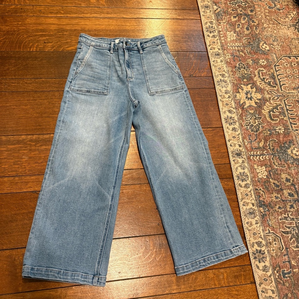 Carly Jean Los Angeles Light Blue Wide Leg Cropped Jeans Hendrix